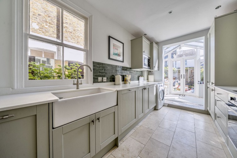 22 Lock Road, Richmond