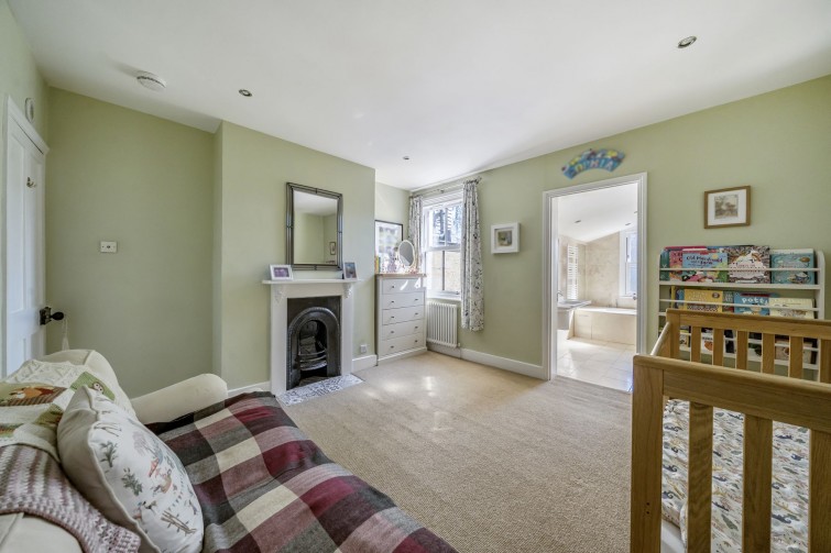 22 Lock Road, Richmond