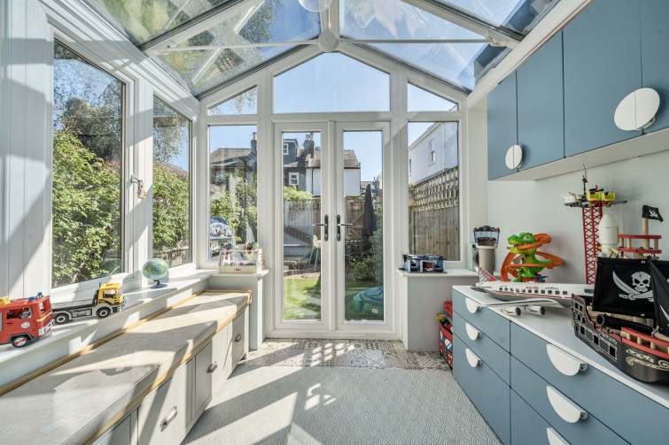 22 Lock Road, Richmond