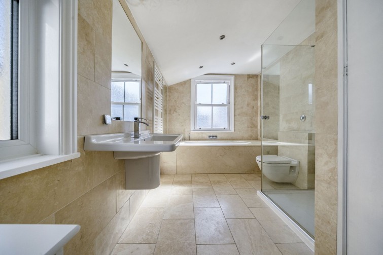 22 Lock Road, Richmond