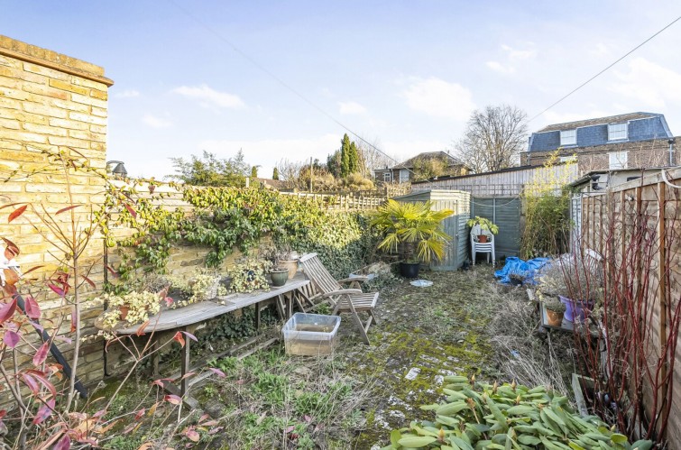 11 Evelyn Road, Ham