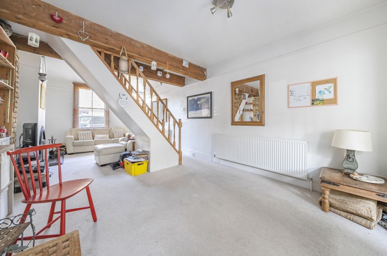 11 Evelyn Road, Ham