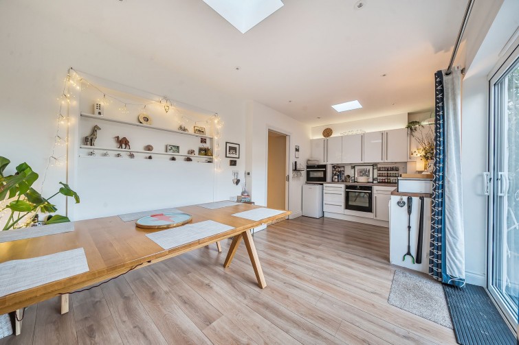 64 Hollybush Road, Kingston Upon Thames