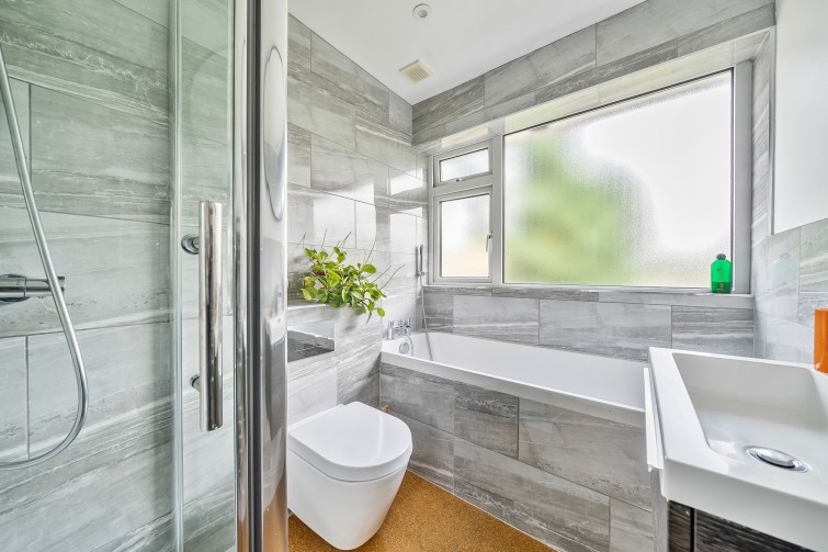 220 Ashburnham Road, Richmond