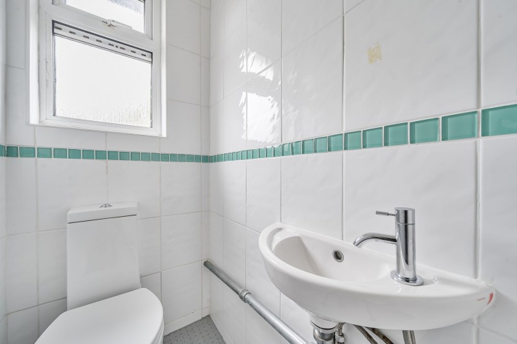 76 Meadlands Drive, Richmond