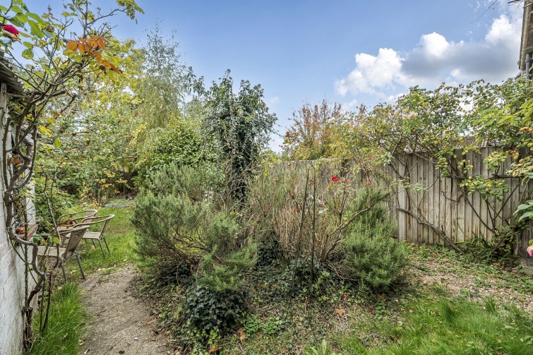 76 Meadlands Drive, Richmond