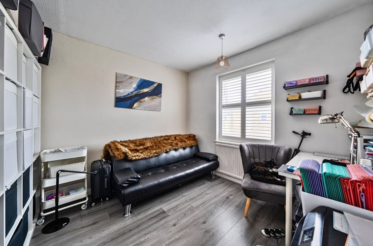 6 Thamesgate Close, Richmond