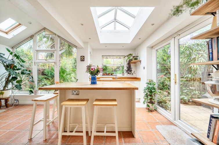 28 Tangmere Grove, Kingston Upon Thames