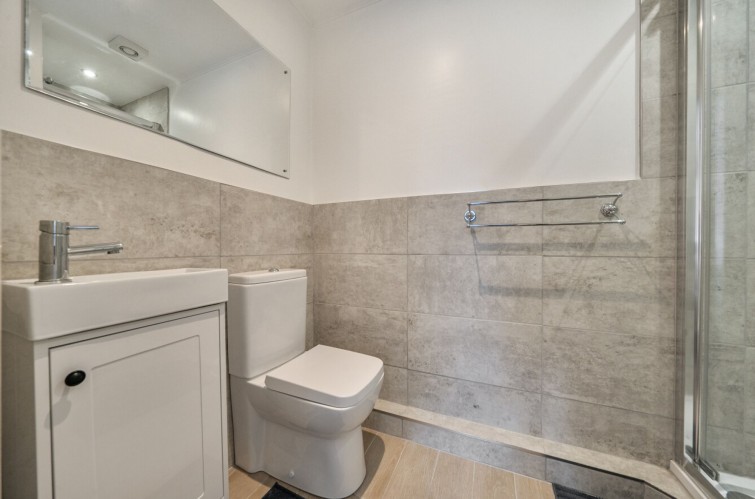 28 Tangmere Grove, Kingston Upon Thames