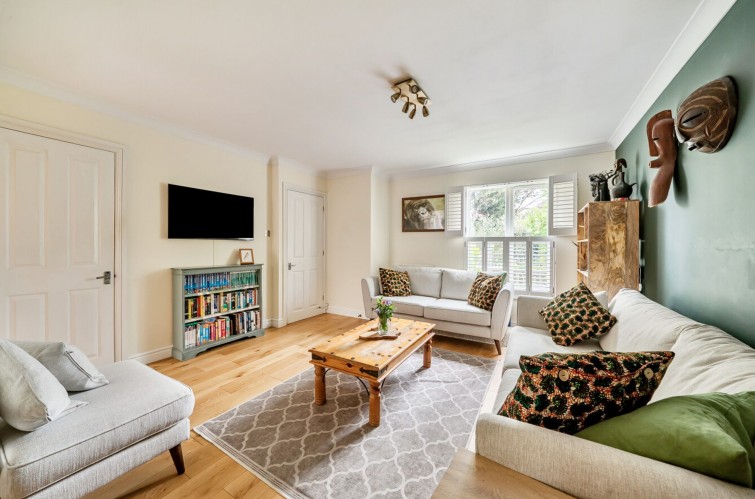 28 Tangmere Grove, Kingston Upon Thames