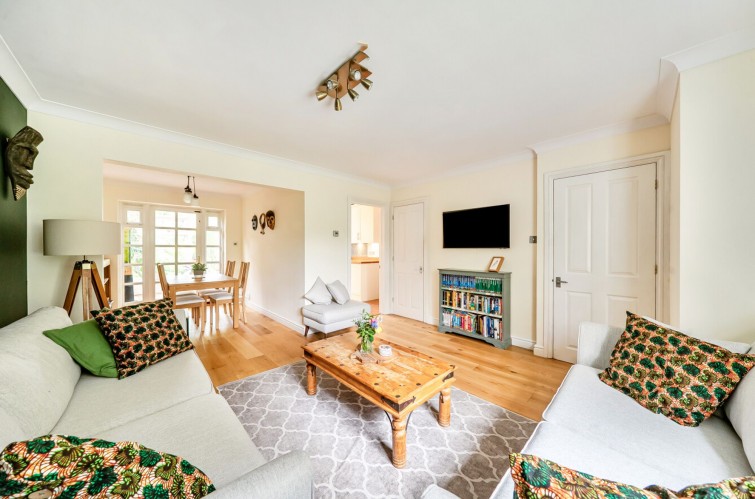 28 Tangmere Grove, Kingston Upon Thames