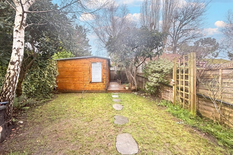 19 Lock Road, Richmond