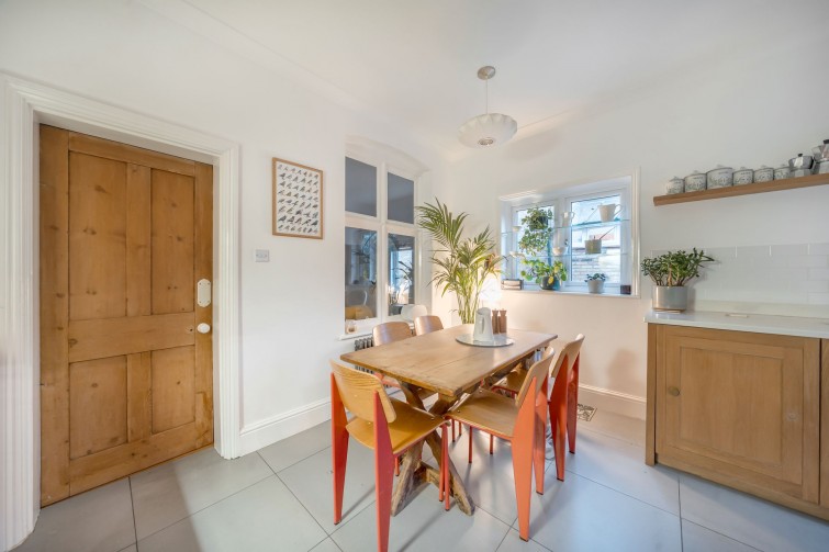 19 Lock Road, Richmond