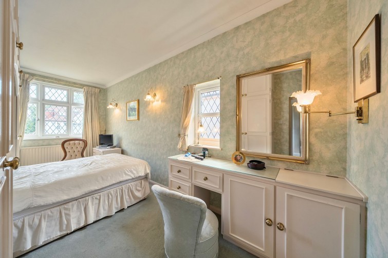 4 Dysart Avenue, Kingston Upon Thames
