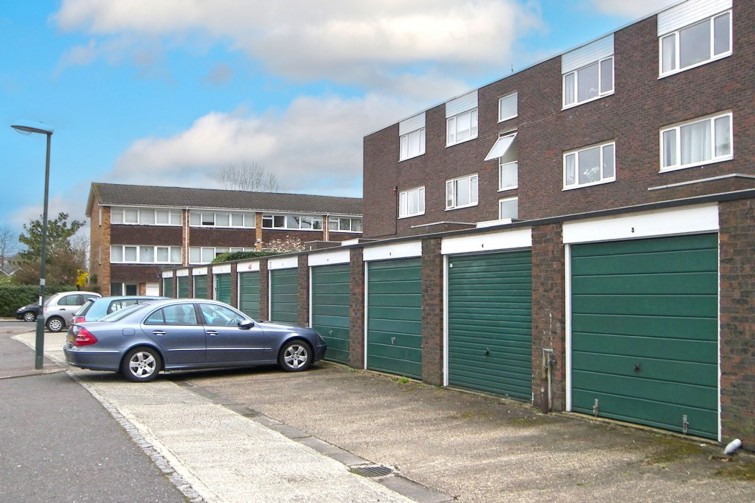 21 Albany Court, 187 Ashburnham Road