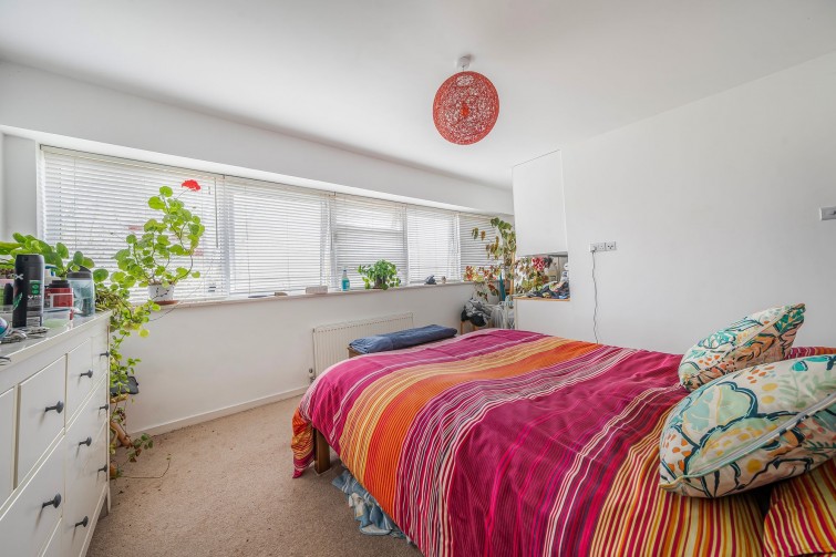 65 Perryfield Way, Richmond