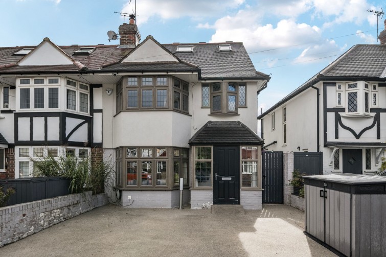 26 Barnfield Avenue, Kingston Upon Thames