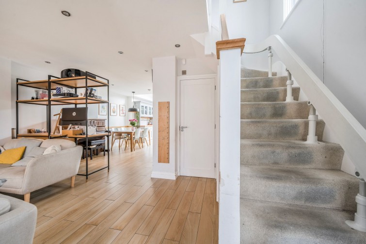26 Barnfield Avenue, Kingston Upon Thames