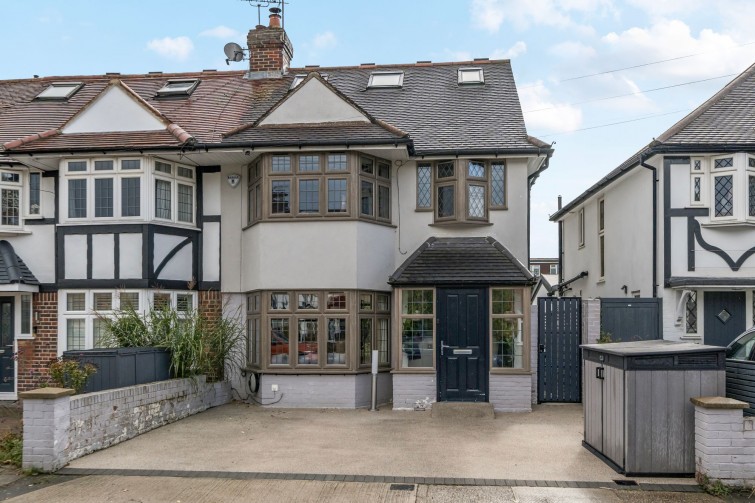 26 Barnfield Avenue, Kingston Upon Thames