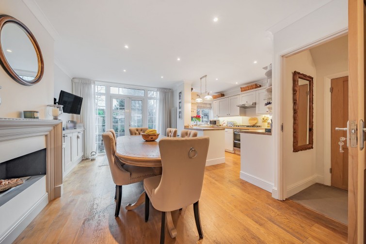 18 Barnfield Avenue, Kingston Upon Thames