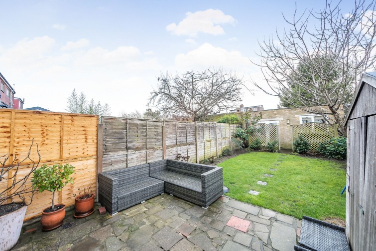 18 Barnfield Avenue, Kingston Upon Thames