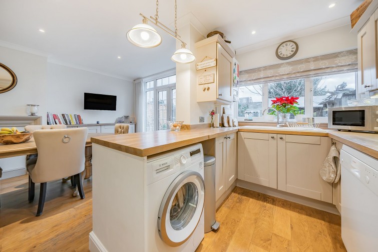 18 Barnfield Avenue, Kingston Upon Thames