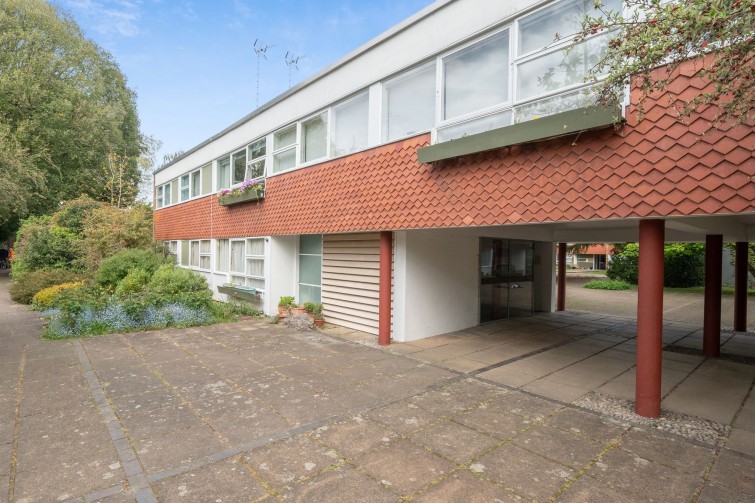 1 Marlowe Court Parkleys, Richmond