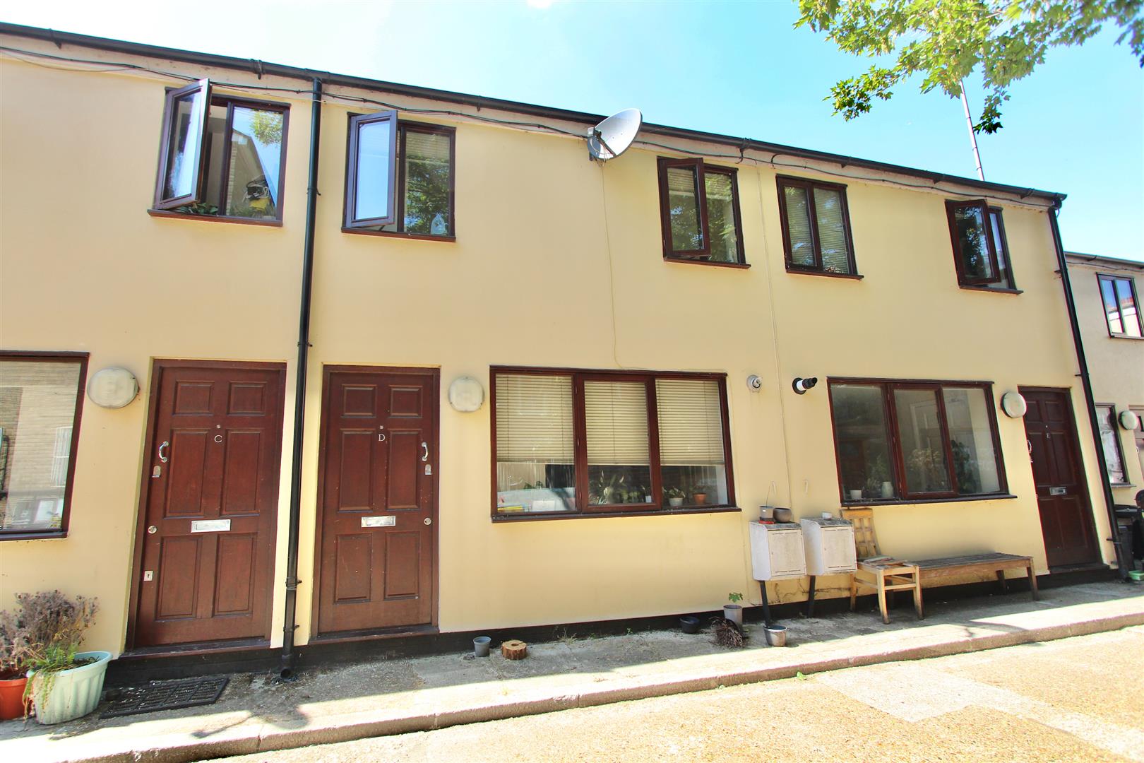 View full details for Manley Court, N16