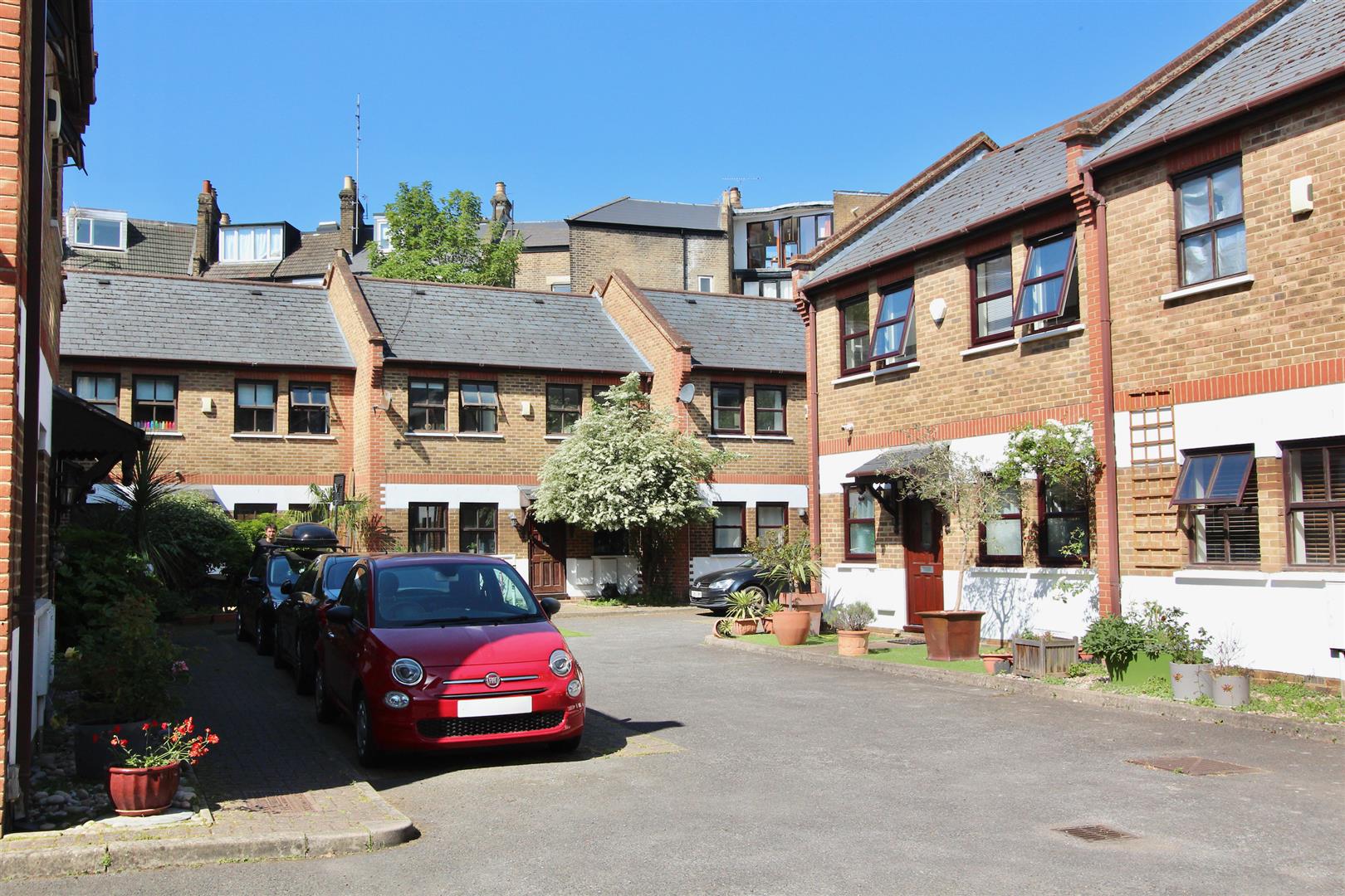 Image for Pegasus Close, N16