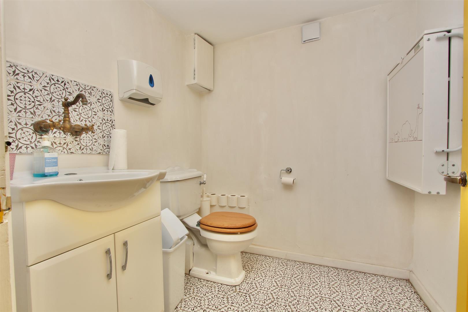 Image for Cazenove Road, N16