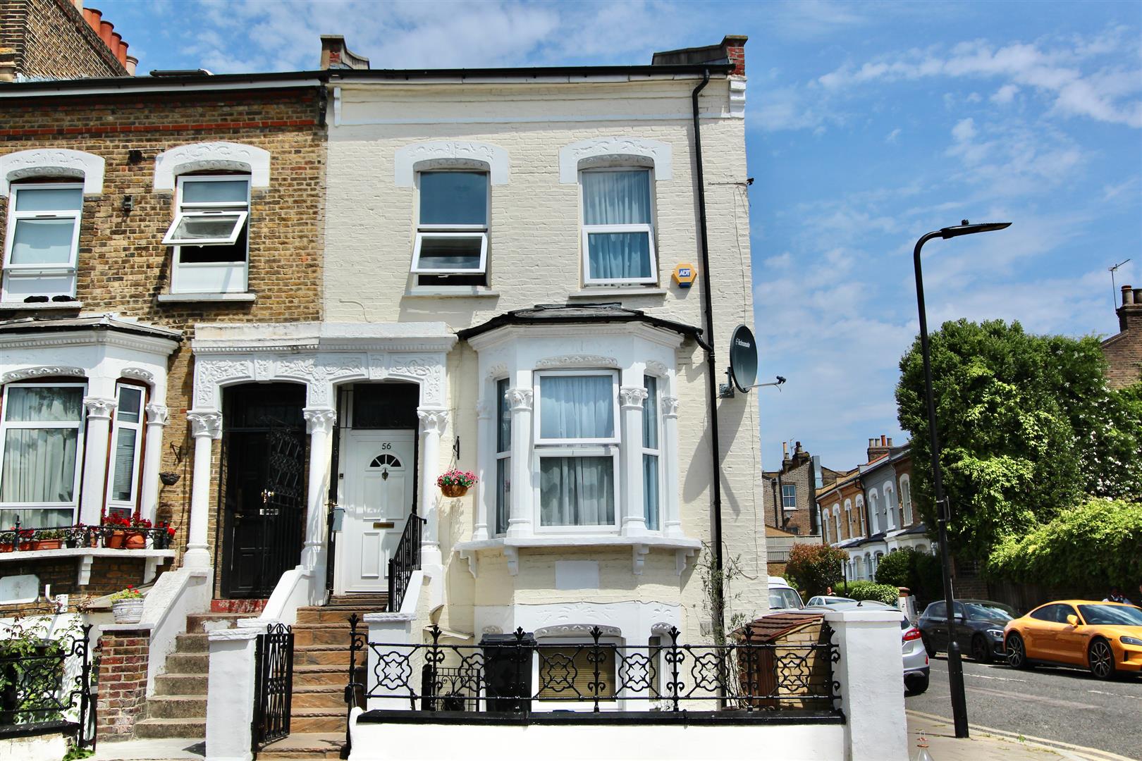 View full details for Dumont Road, N16