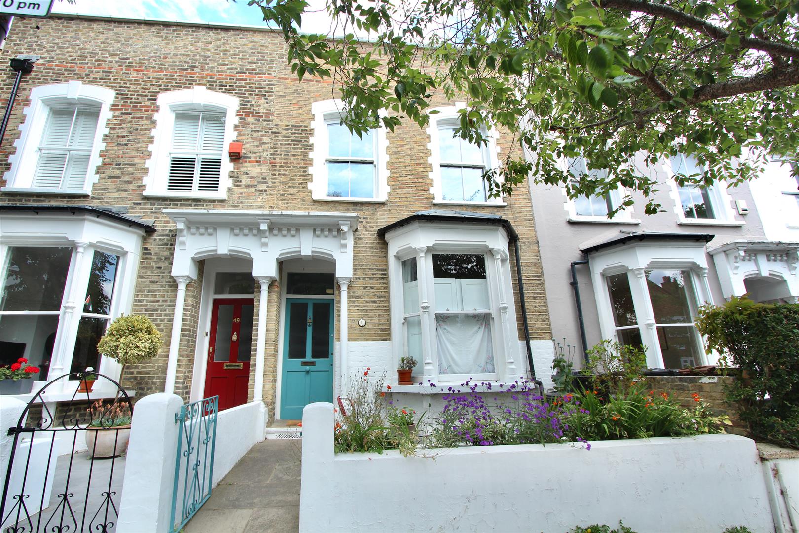 View full details for Sydner Road, N16