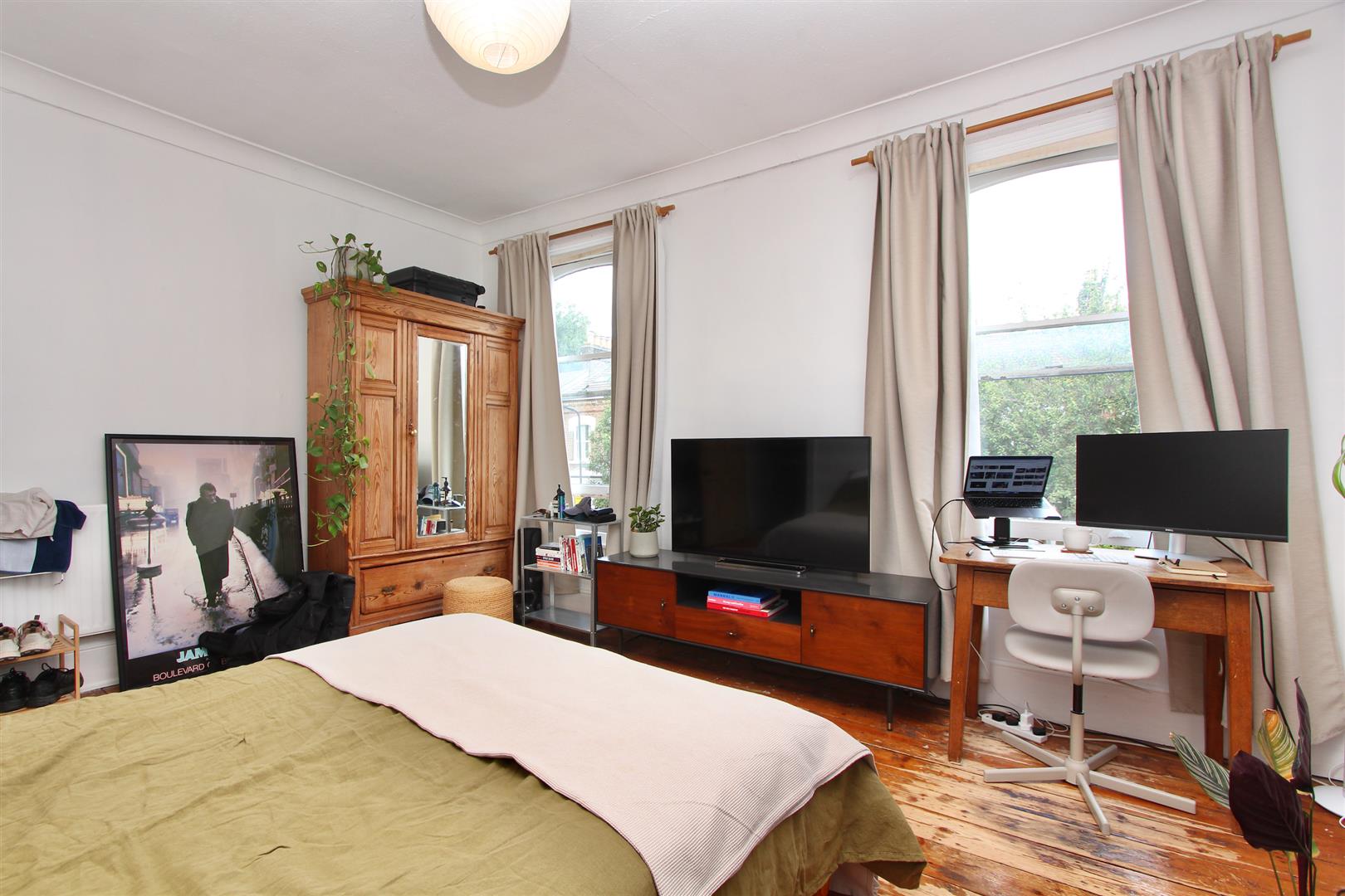 Image for Dynevor Road, N16