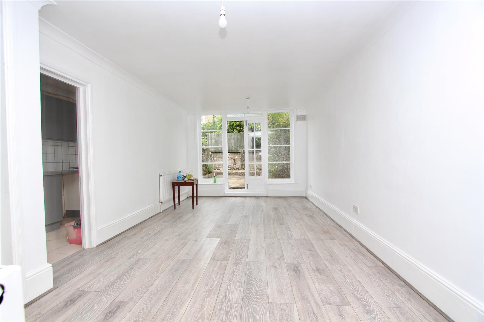 View full details for Dynevor Road, N16