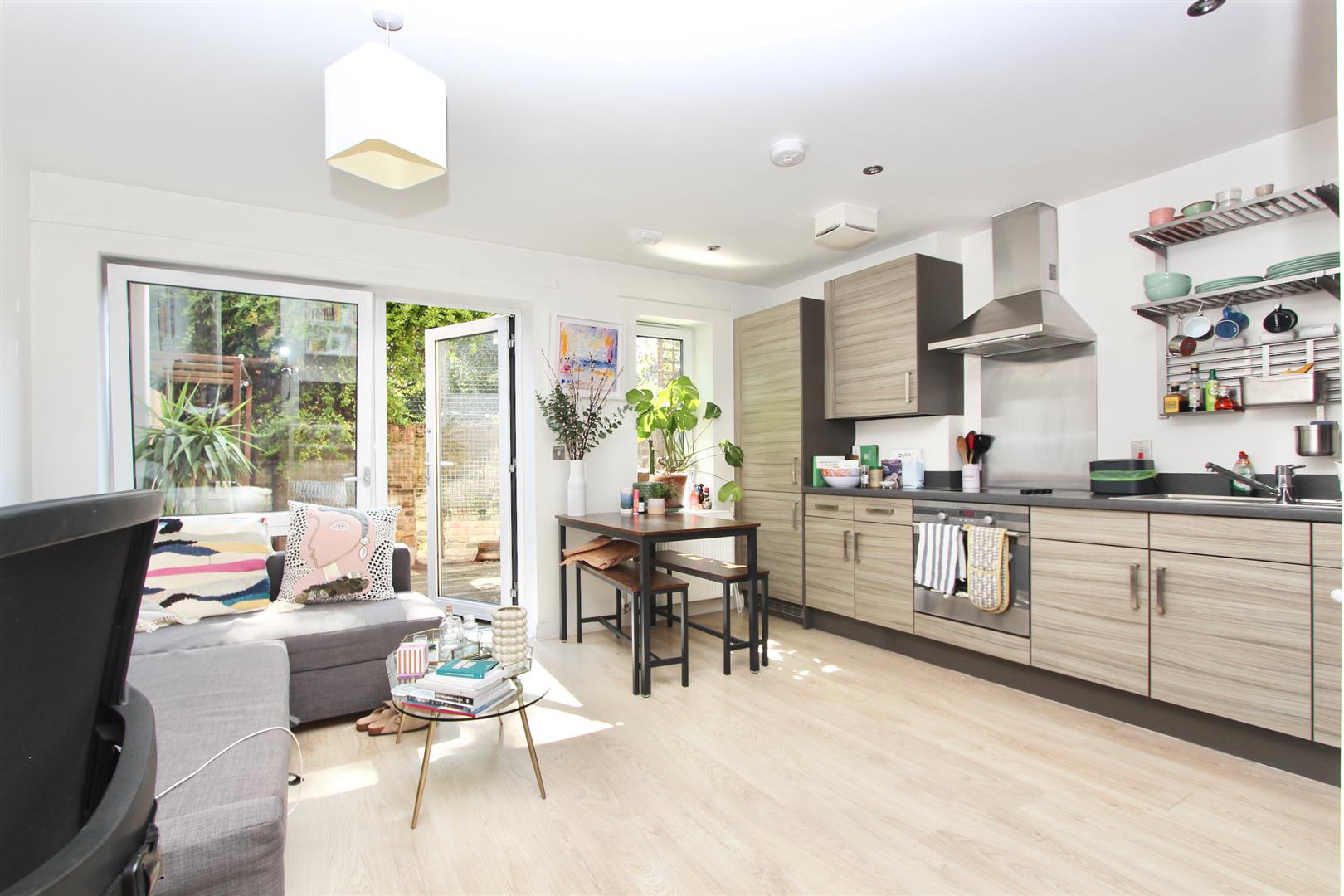 View full details for Saxony Court, E5