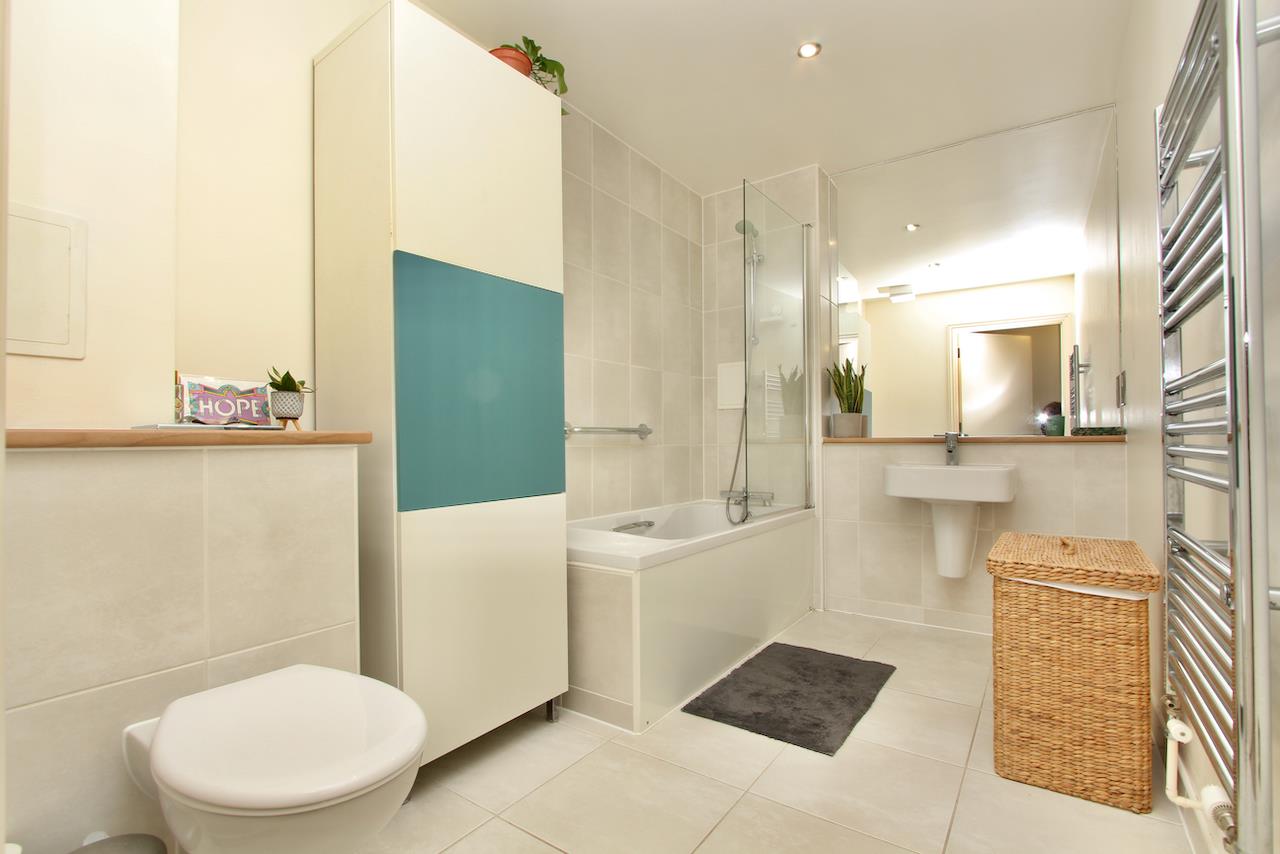Image for Saxony Court, E5
