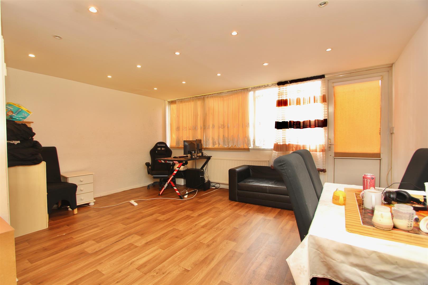 View full details for White Hart Lane, N22