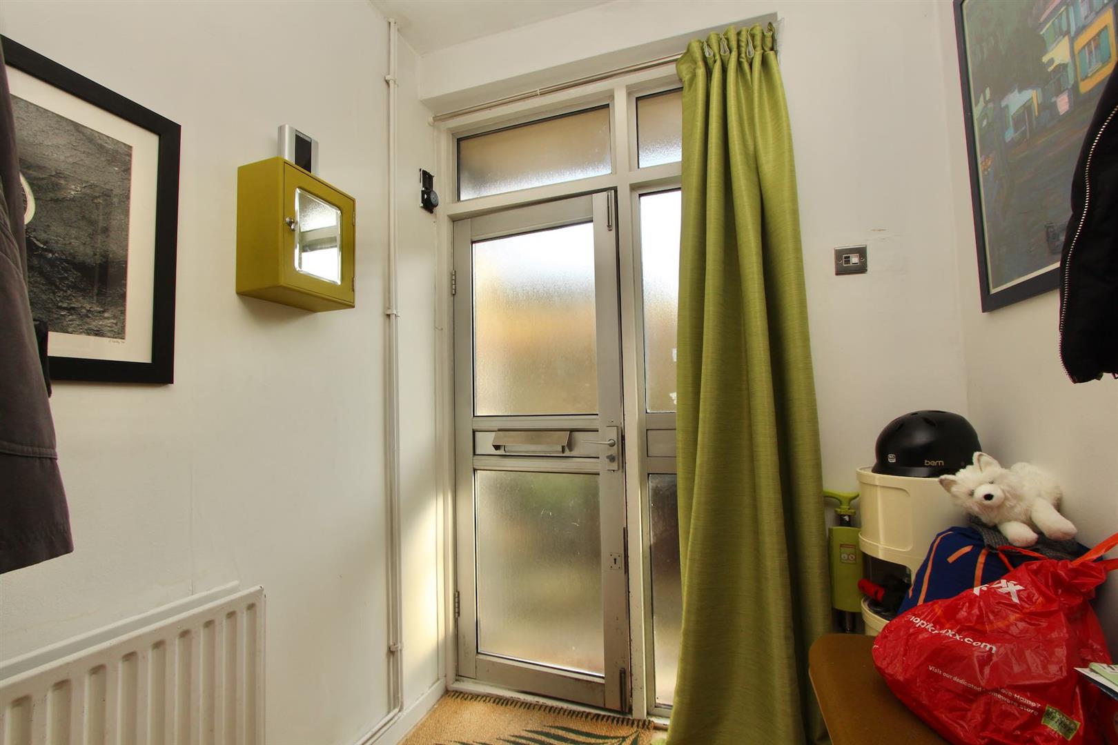 Image for Woodlea Road, N16