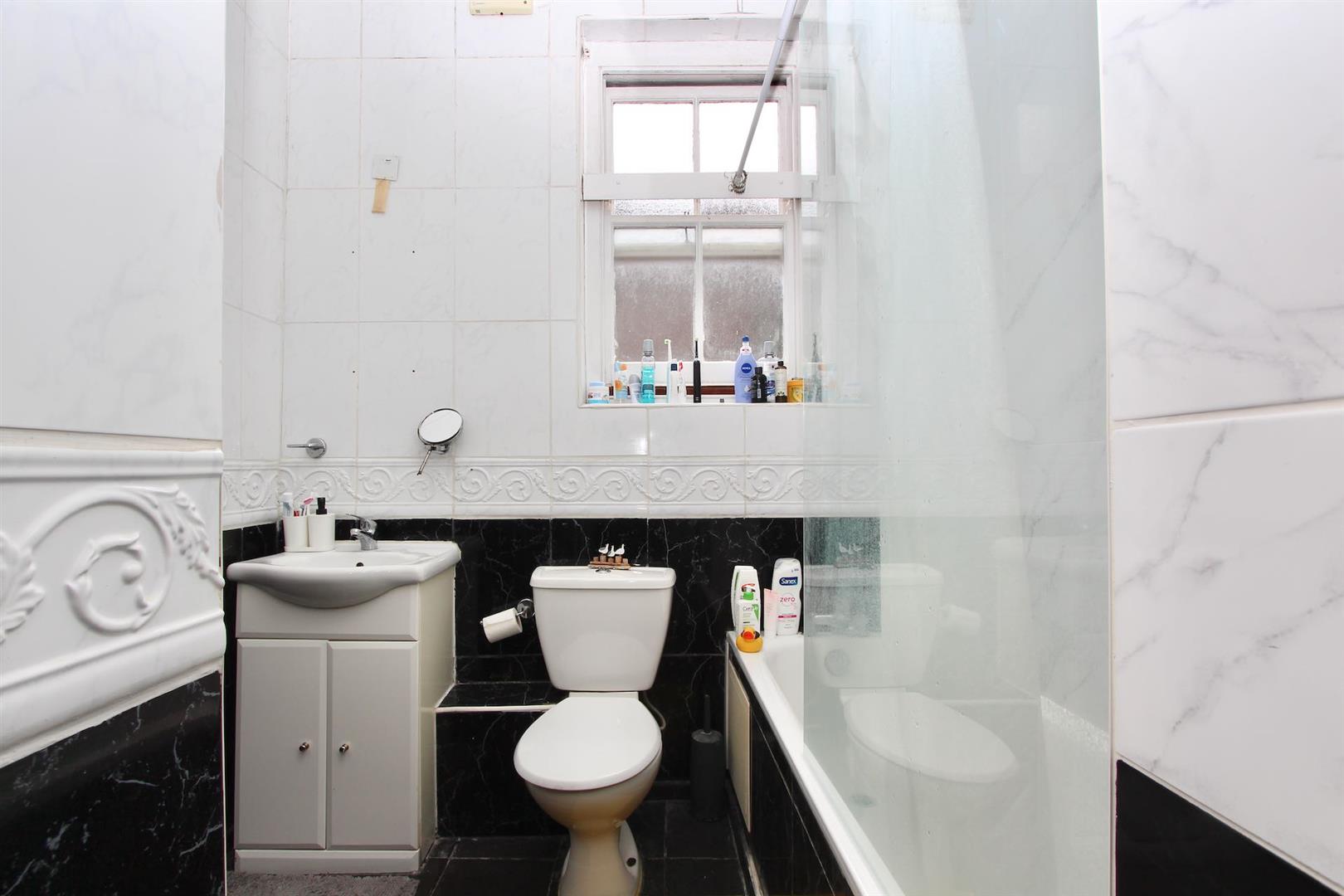 Image for Cranwich Road, N16