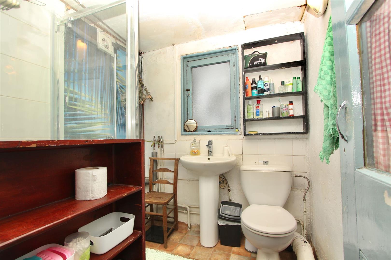 Image for Cazenove Road, N16