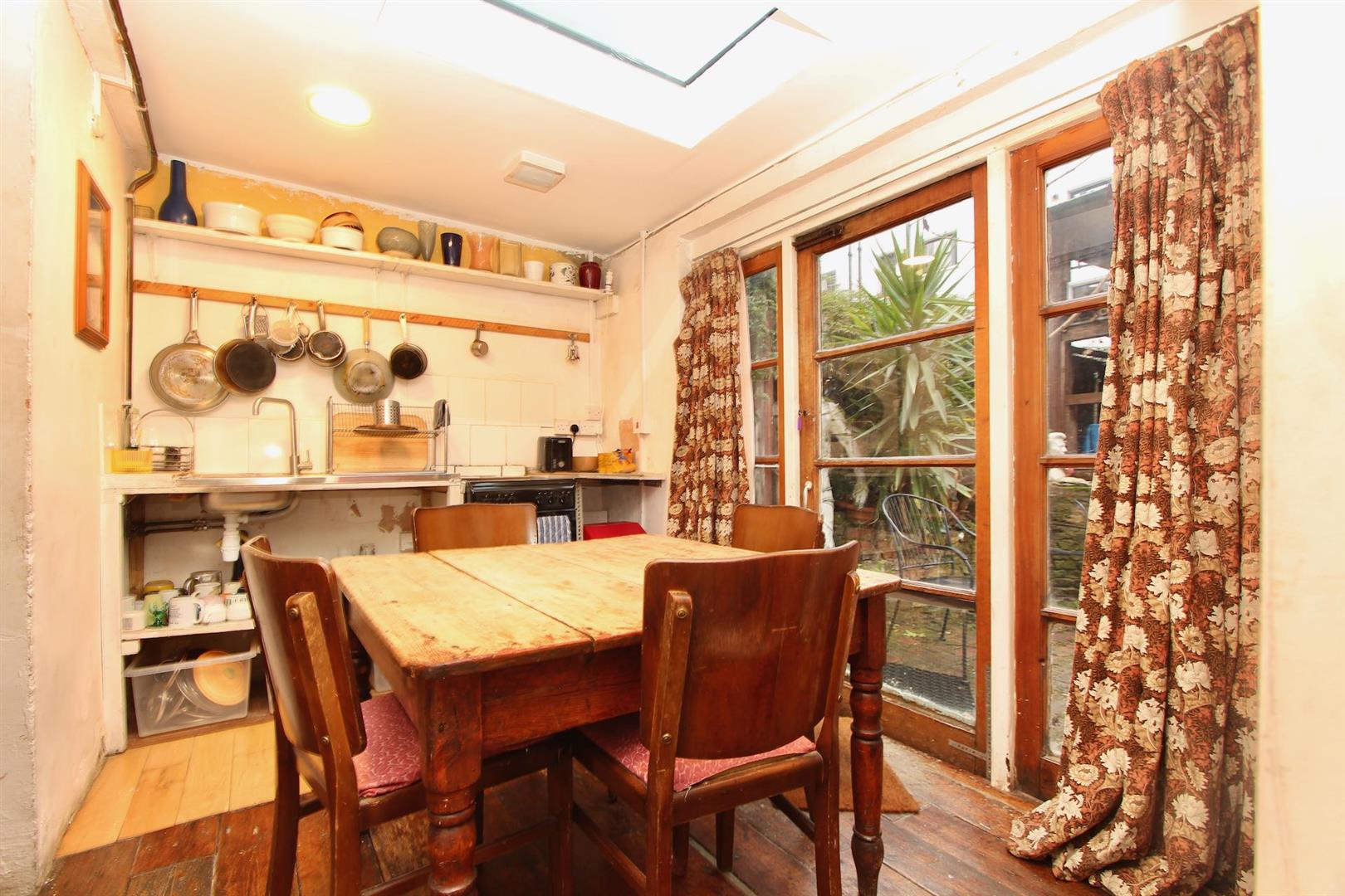 Image for Cazenove Road, N16