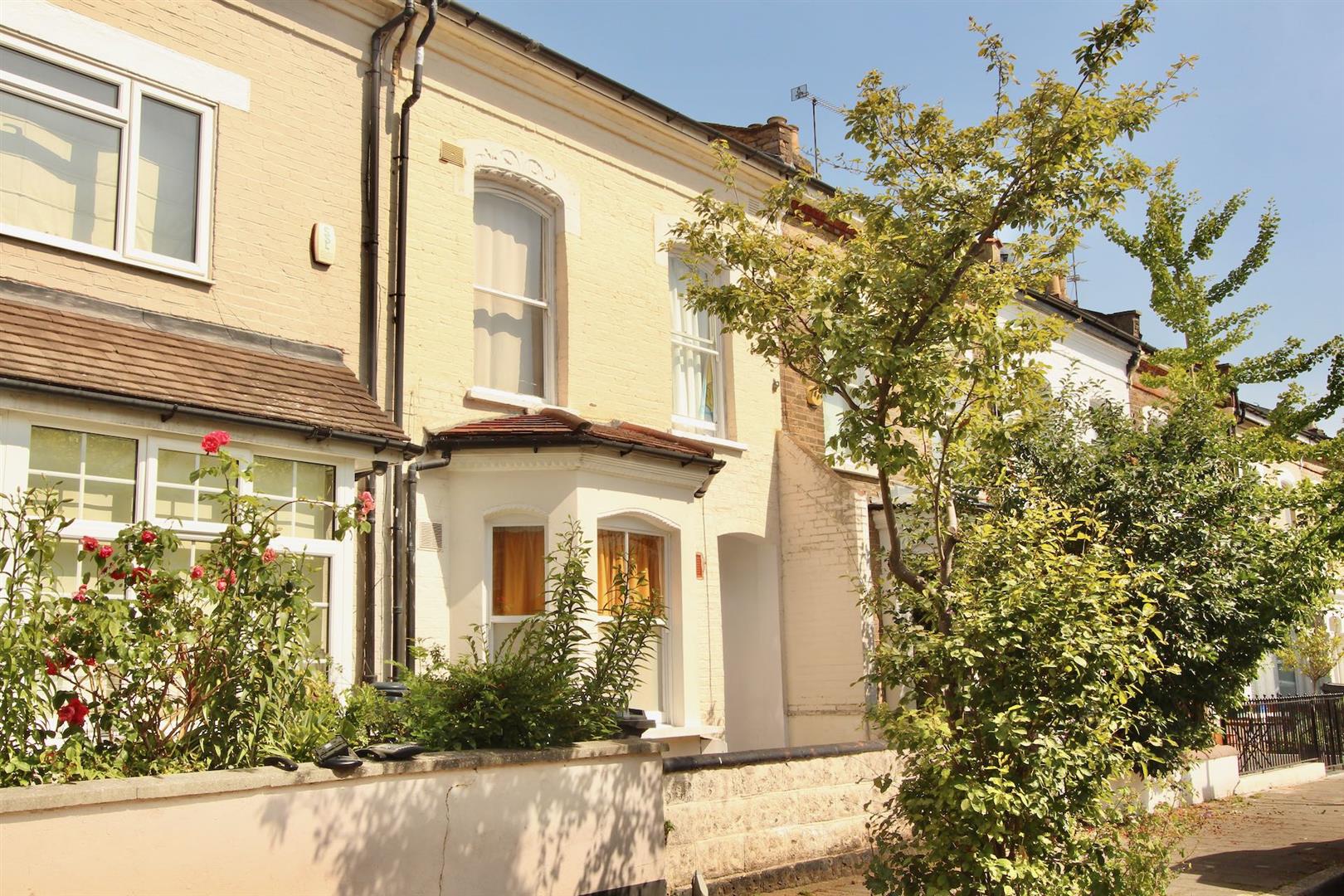 View full details for Dynevor Road, N16