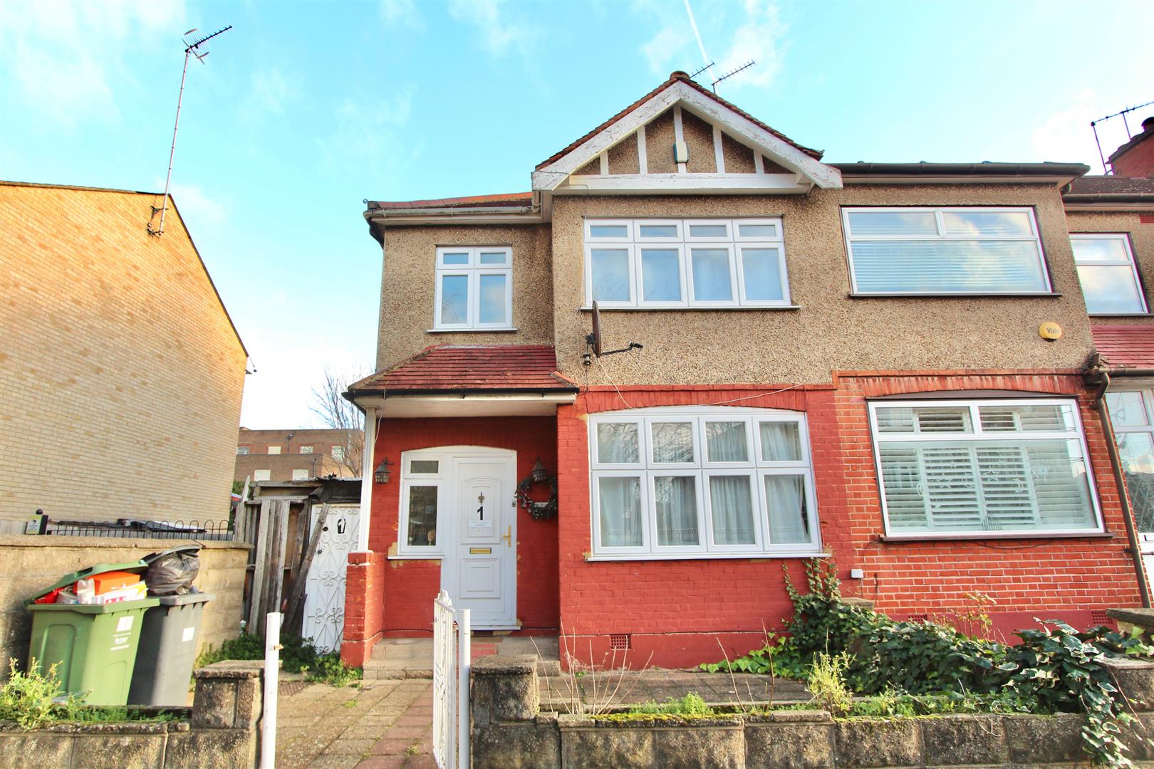 View full details for Vincent Road, N22