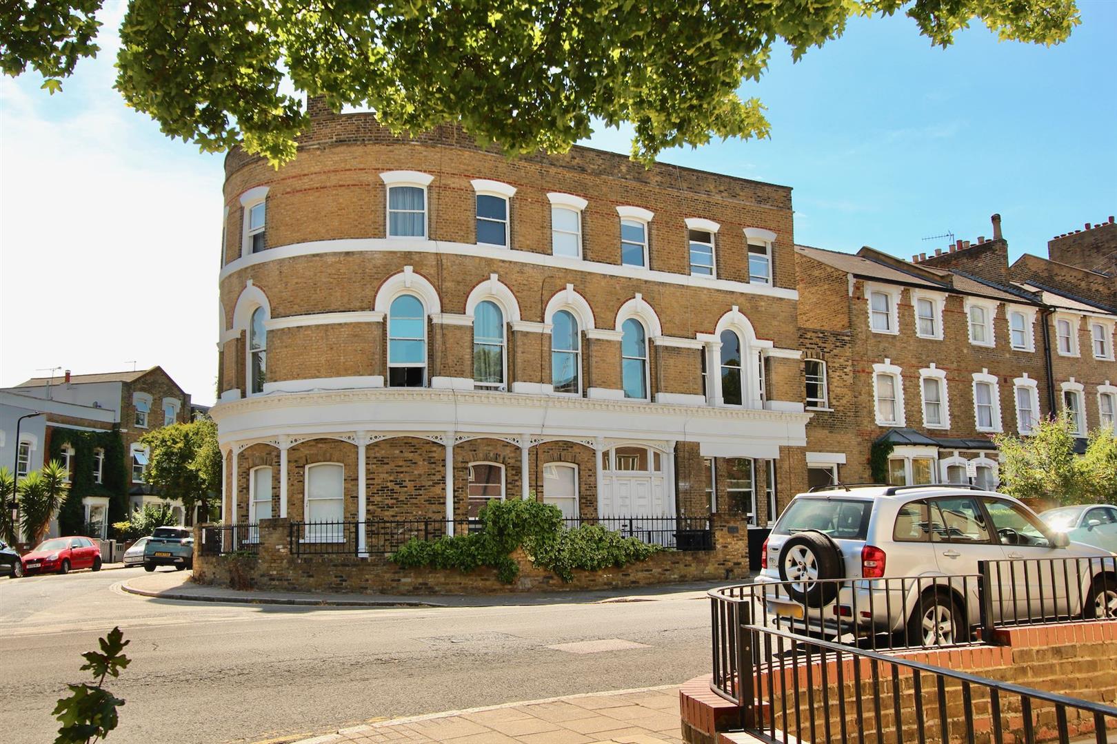 View full details for Amhurst Road, N16