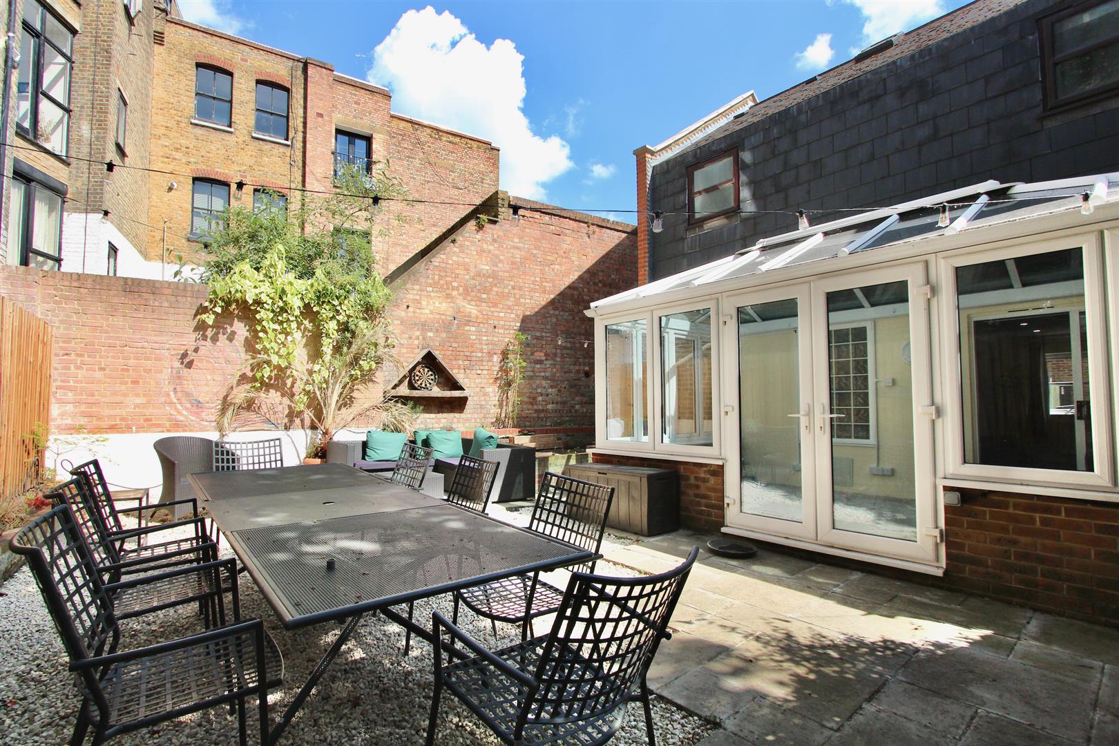 Image for Pegasus Close, N16