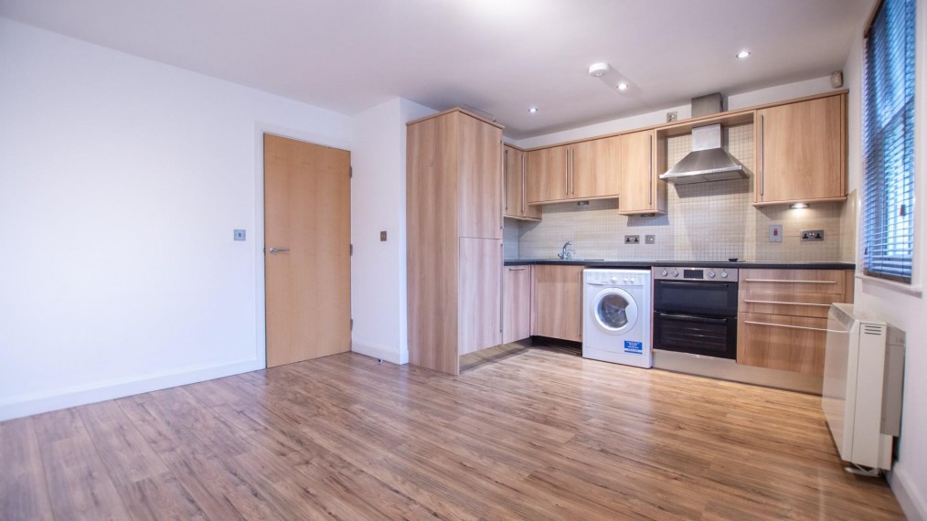 Crossley Court, Clarence Street, City Centre