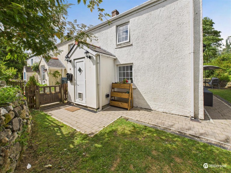 Elm Cottages, Leedstown, Hayle