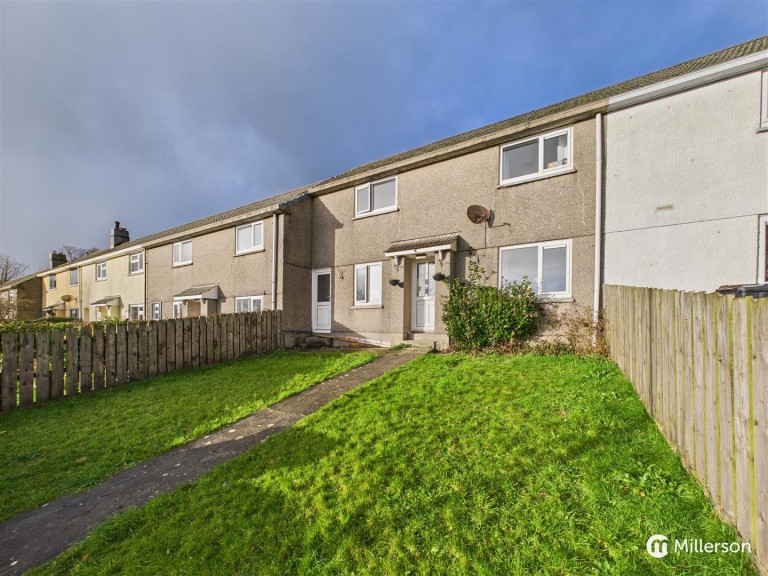 St Aubyns Estate, Praze, TR14