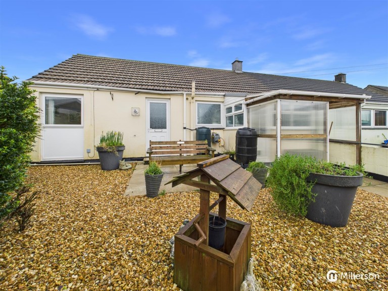 Elm Close, Illogan Highway, Redruth