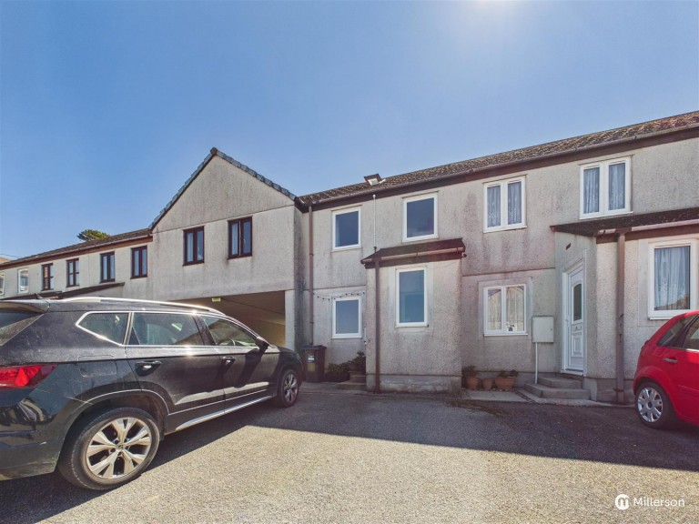 Pools Court, Hayle